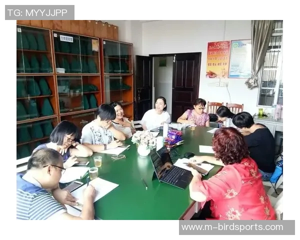 杨丽独家分享欧冠足球心得与技巧解析助你提升观赛体验