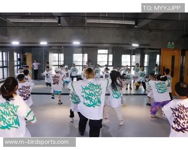 武汉街舞队实力引发热议运动街舞界的争论与发展探讨